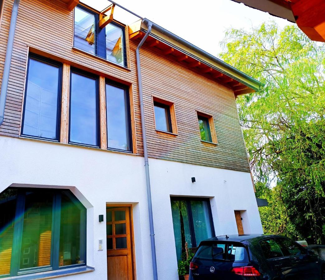 Apartment Unterm Dach Mit Kleinem Seeblick Münsing エクステリア 写真